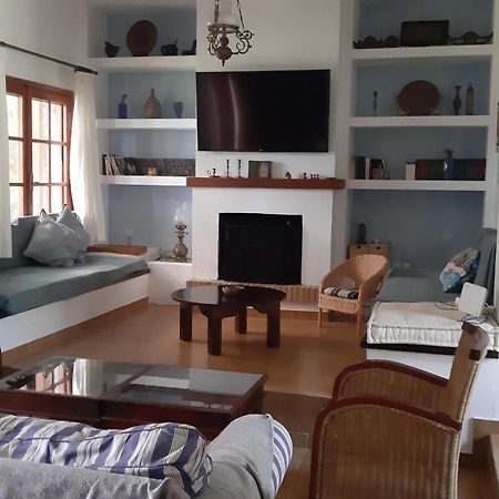 Seafront Villa Joan Νέα Σκιώνη Εξωτερικό φωτογραφία